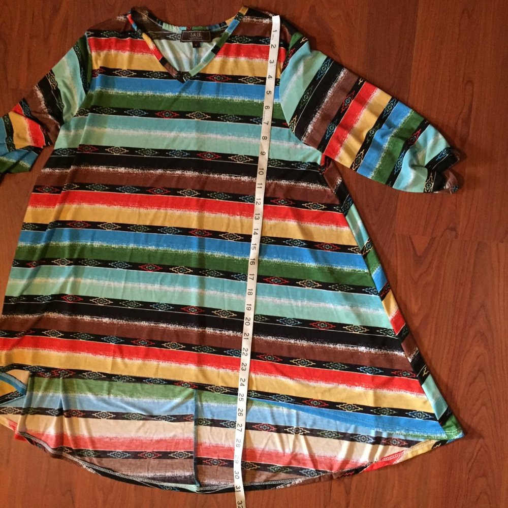 Lucky & Blessed L&B Multi-Color High-Low Top Small - Picture 7 of 8